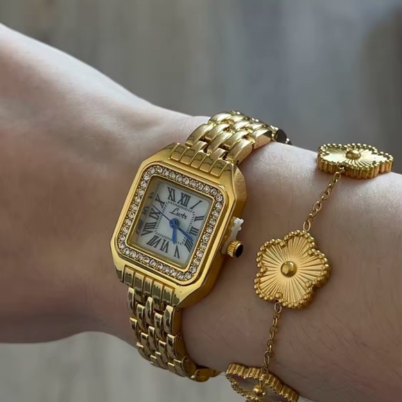 Panthere Classic Gold Crystal Stainless Steel Watch& Alhambra Gold Bracelet Set - Picture 1 of 16